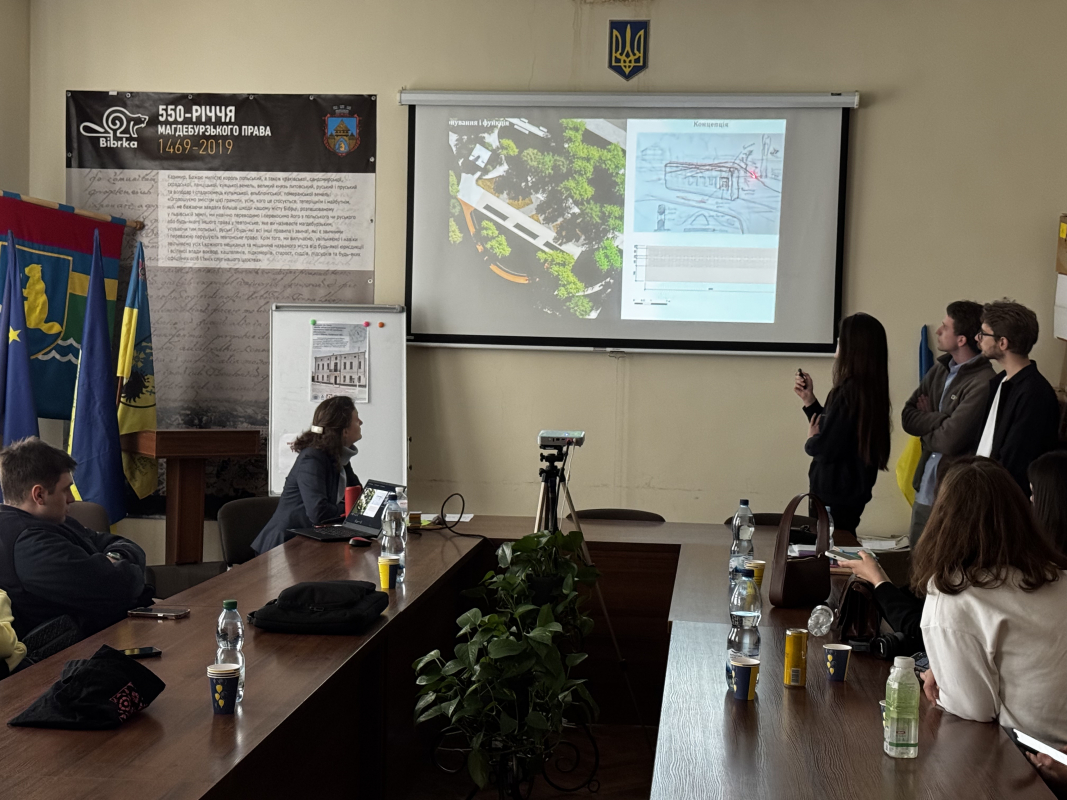 Фото із презентації