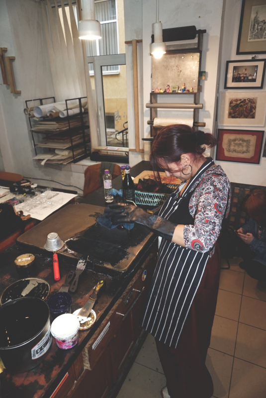 Фото процесу роботи й підготовки проєктів