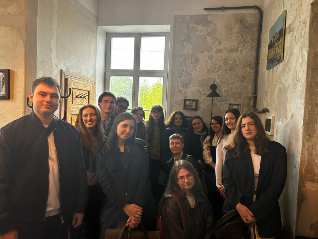 Фото із презентації