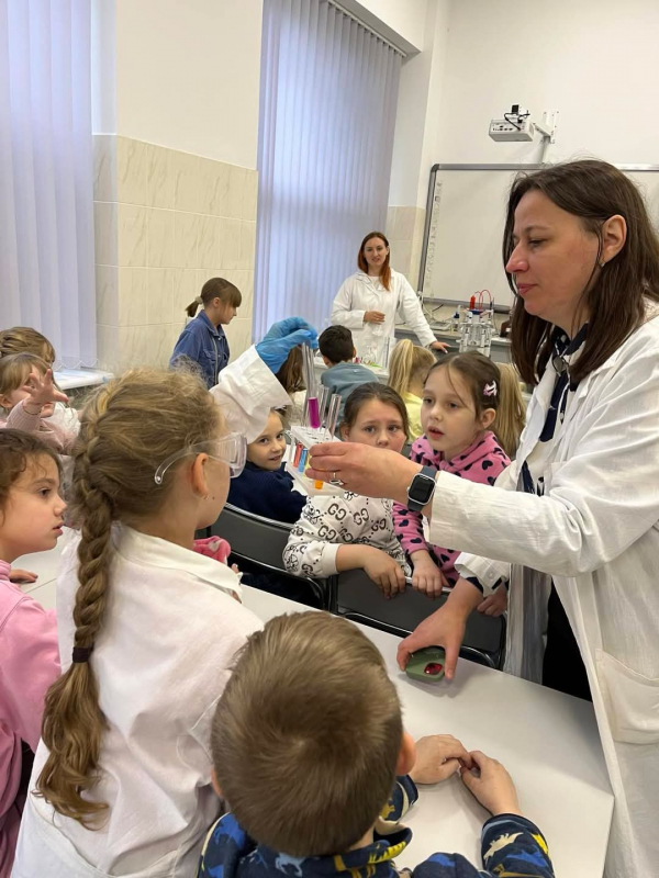 Фото з відвідин ІХХТ