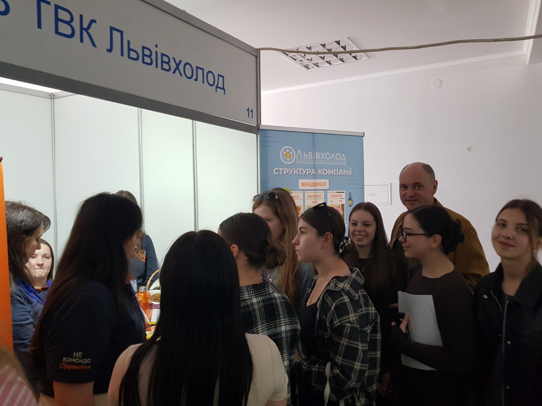 Фото з Ярмарку кар’єри