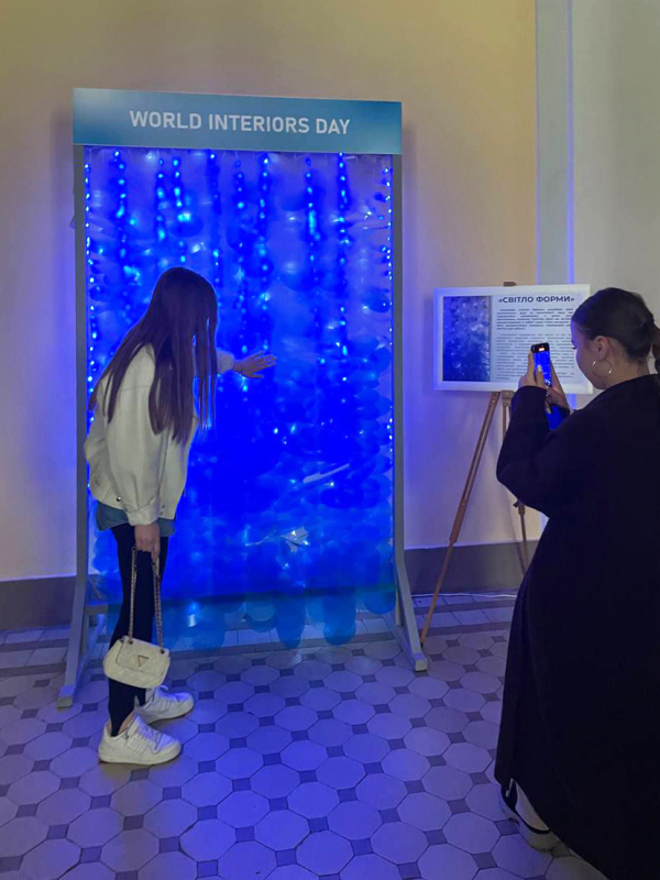 Фото з інсталяції