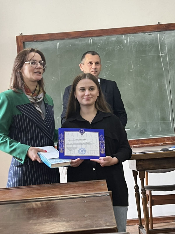 Фото з нагородження переможців конкурсу