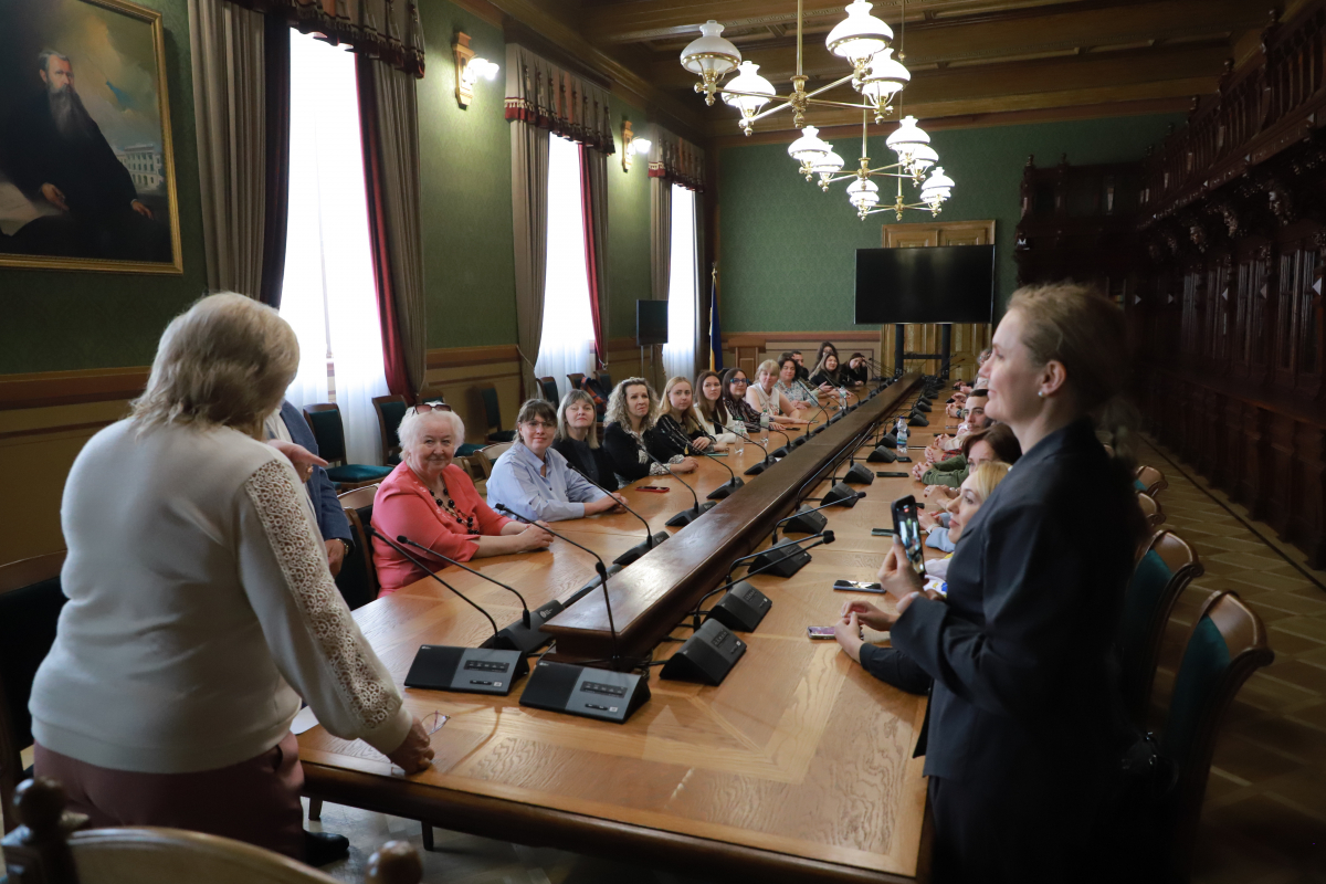 Фото із вручення свідоцтв