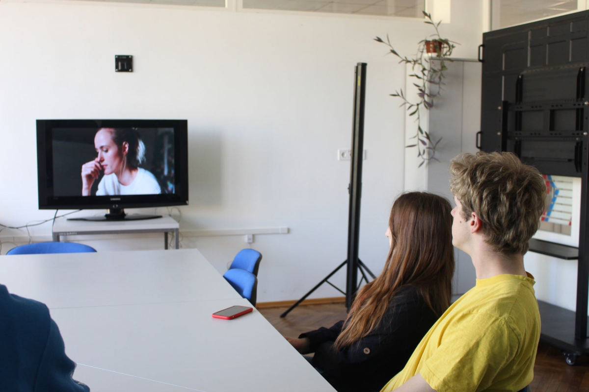 Фото із засідання клубу