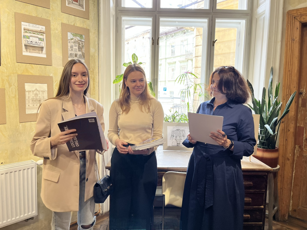 Фото з відкриття виставки