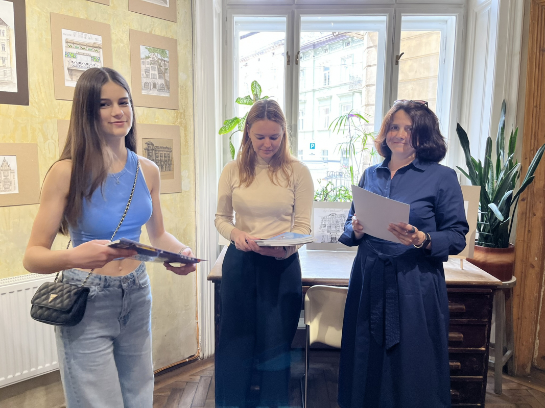 Фото з відкриття виставки