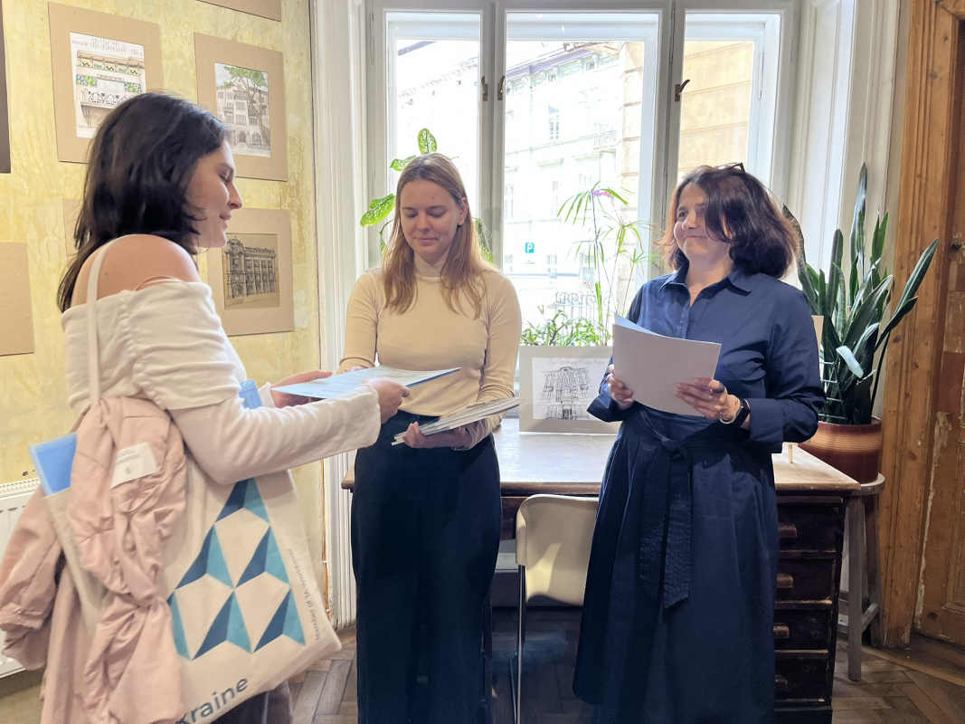 Фото з відкриття виставки