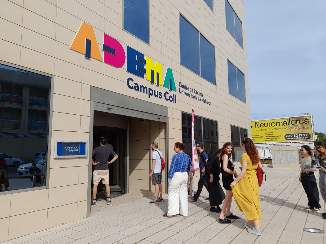 Фото з бієнале на Майорці