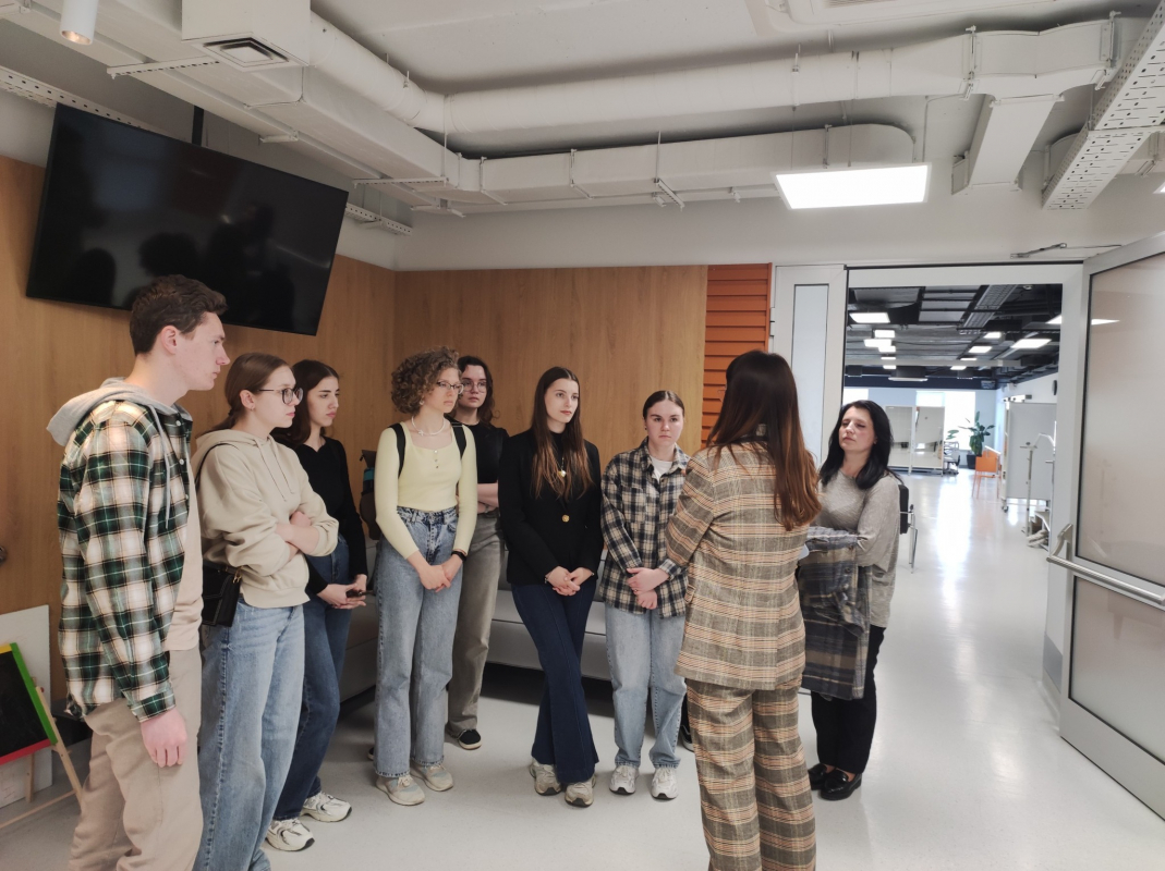 Фото з відвідин центру