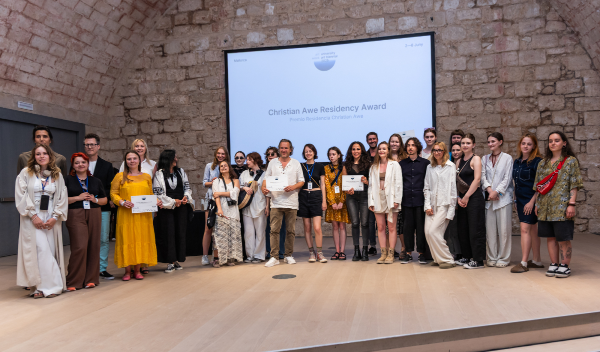 Фото з бієнале