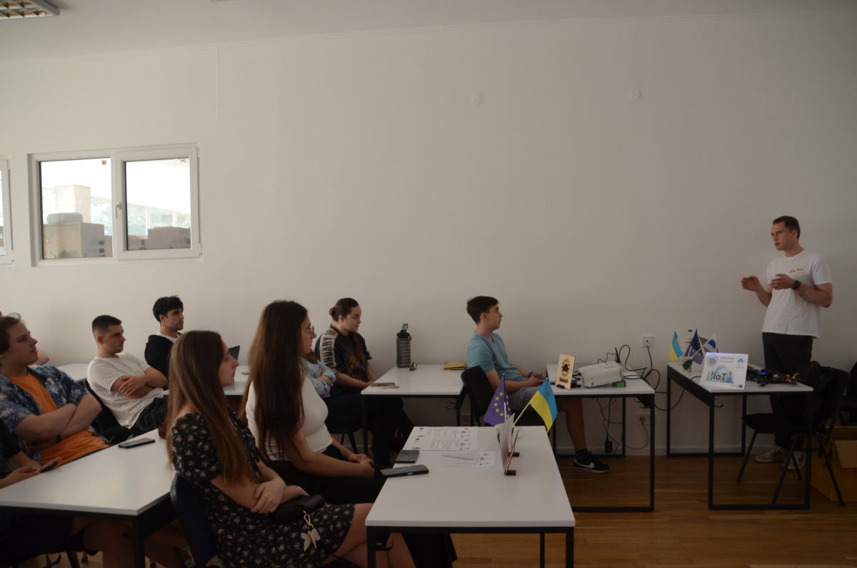 Фото з Літньої школи