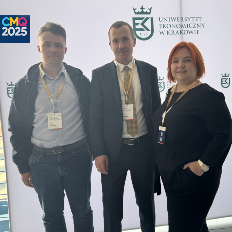 Фото з конференції у Польщі