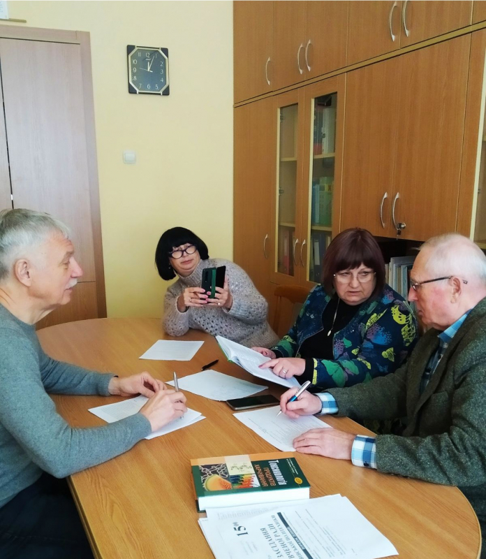 Фото із зустрічі на кафедрі ОХ