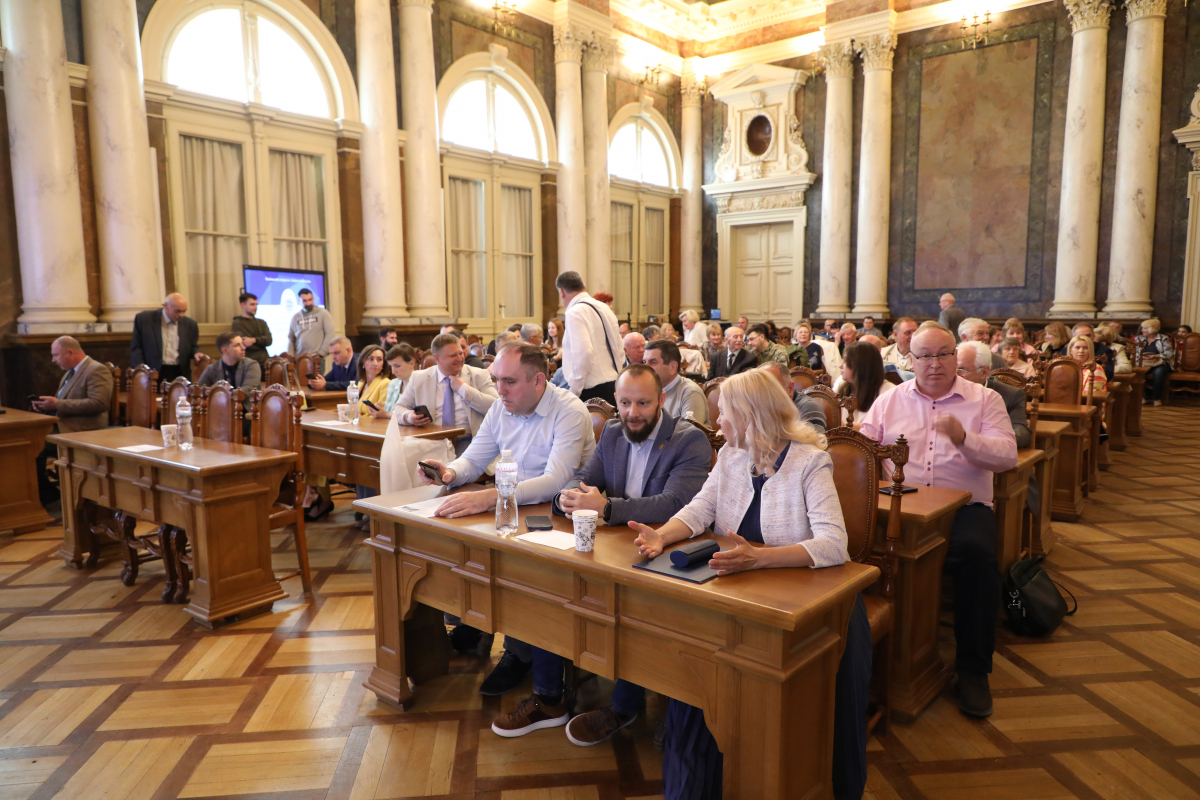 Фото з урочистої академії