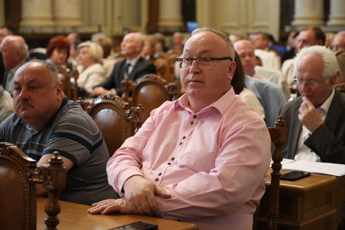 Фото з урочистої академії