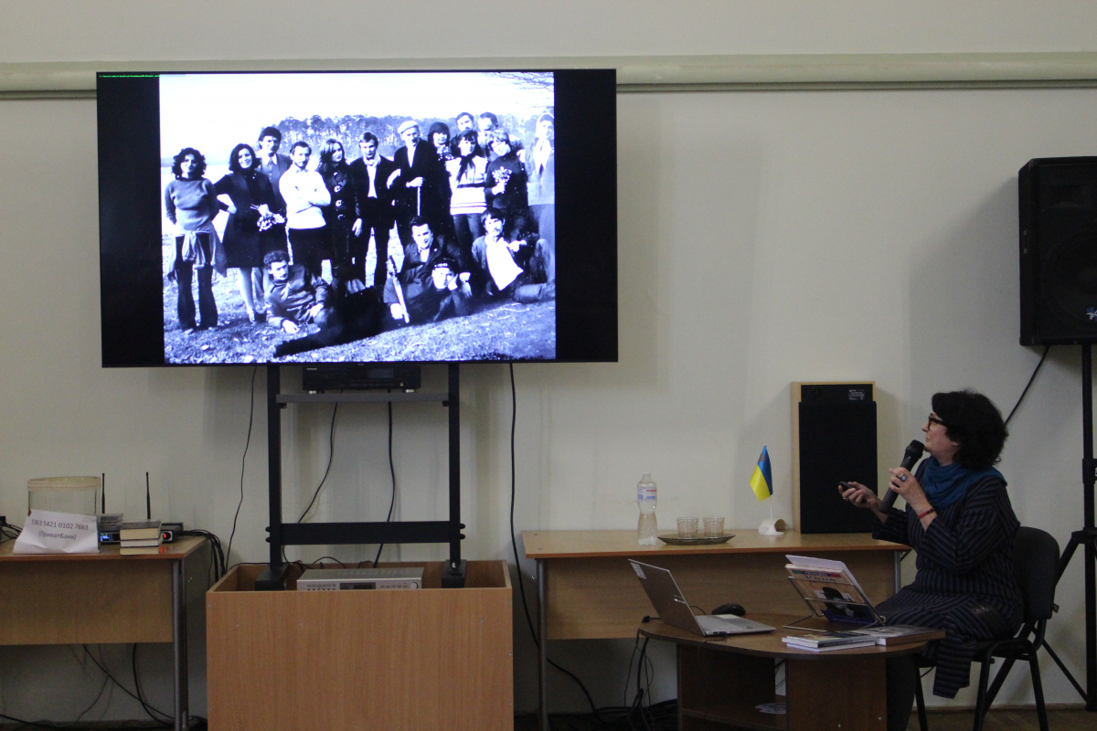 Фото із заходу в НТБ