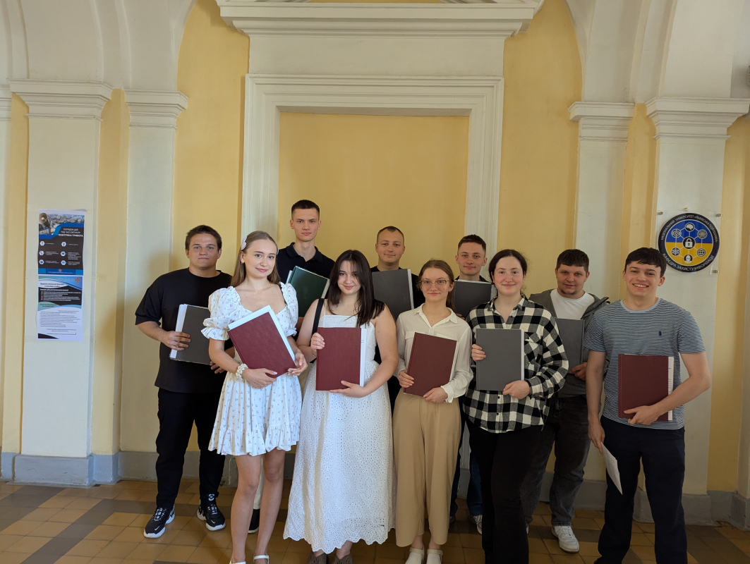 Фото із захисту робіт