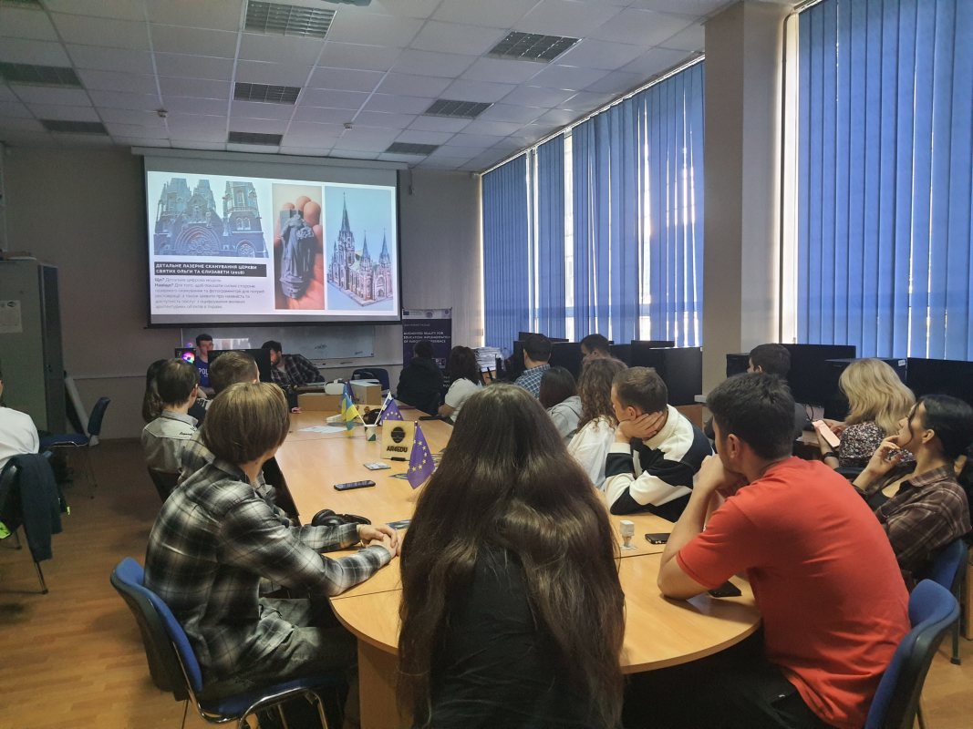 Фото з Літньої школи
