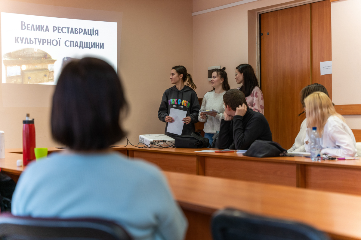 Студенти і викладачі кафедри ІМКС