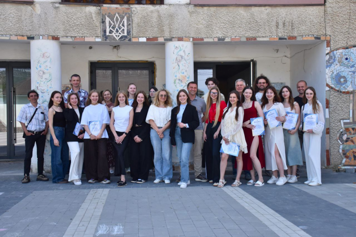 Фото із презентації