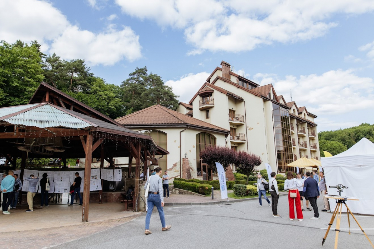 Фото з конференції