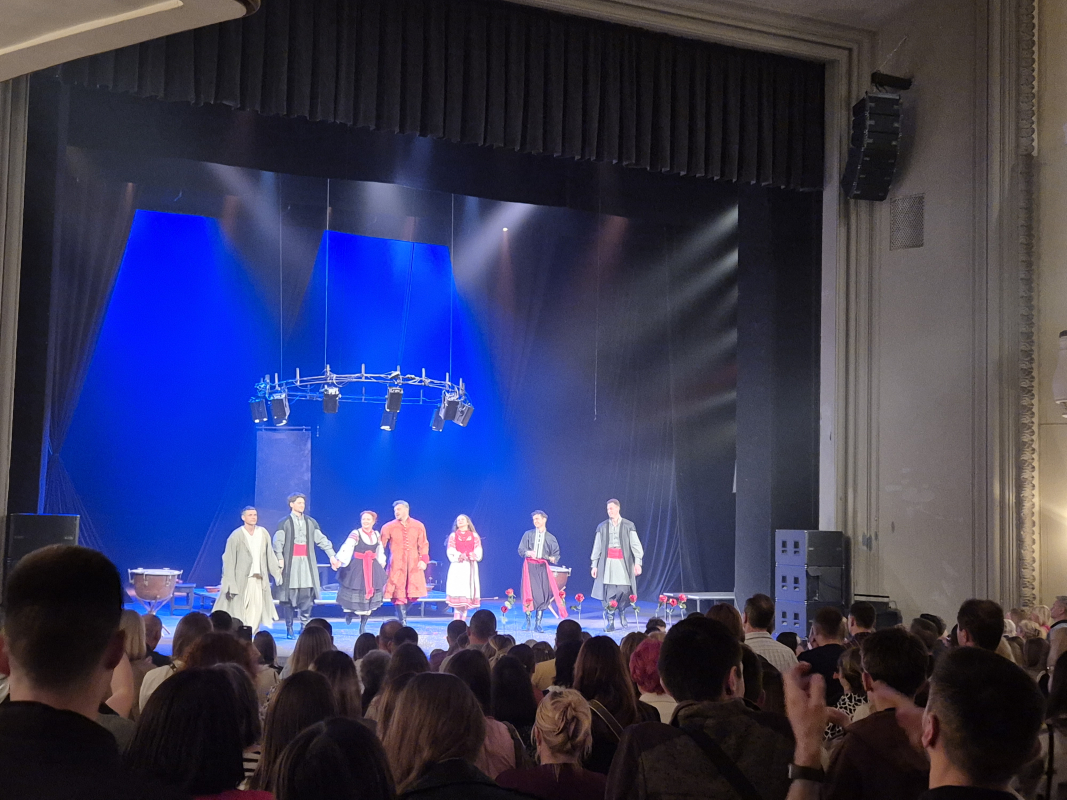 Фото з відвідин театру