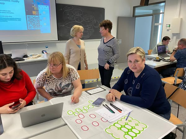 Фото із тренінгу в Іспанії