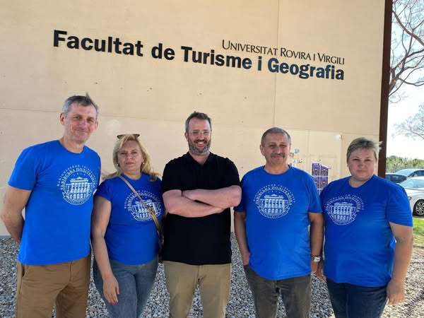 Фото із тренінгу в Іспанії