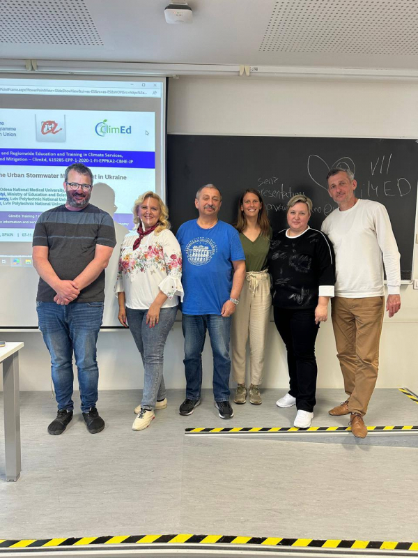 Фото із тренінгу в Іспанії