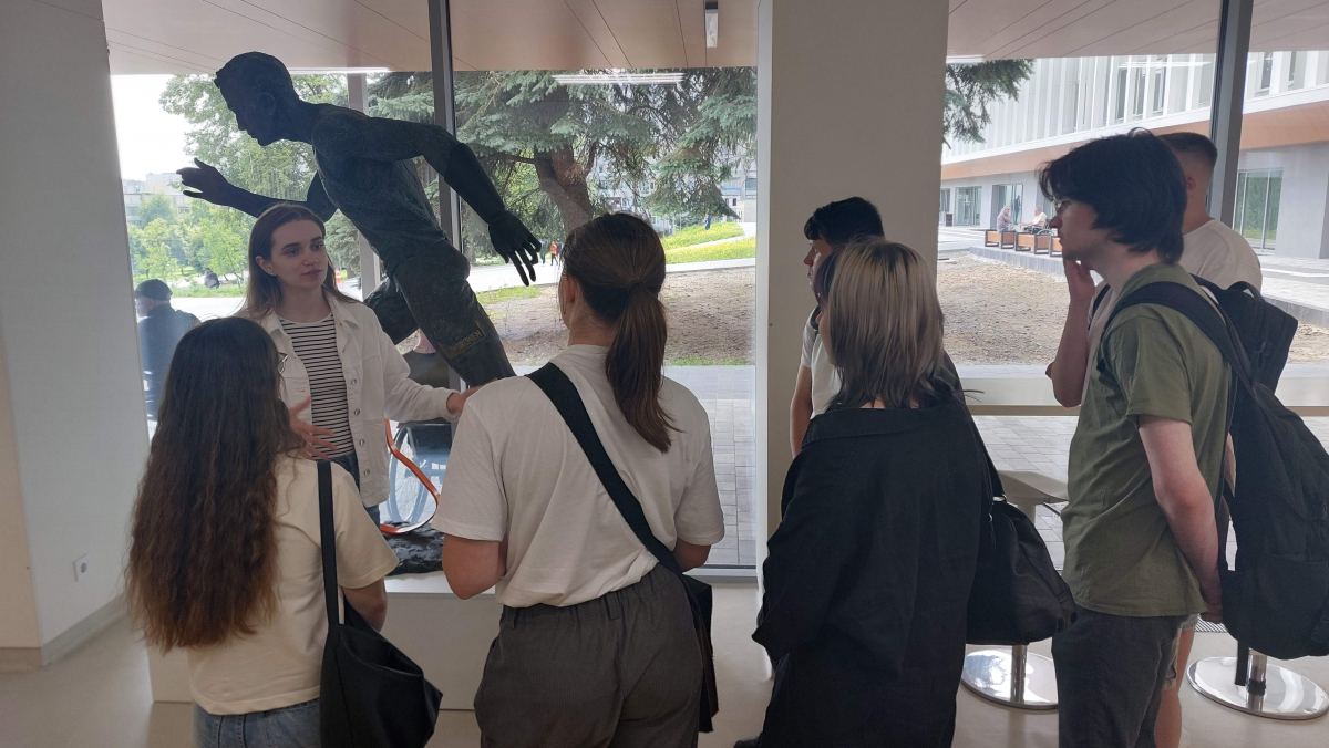 Фото з відвідин центру