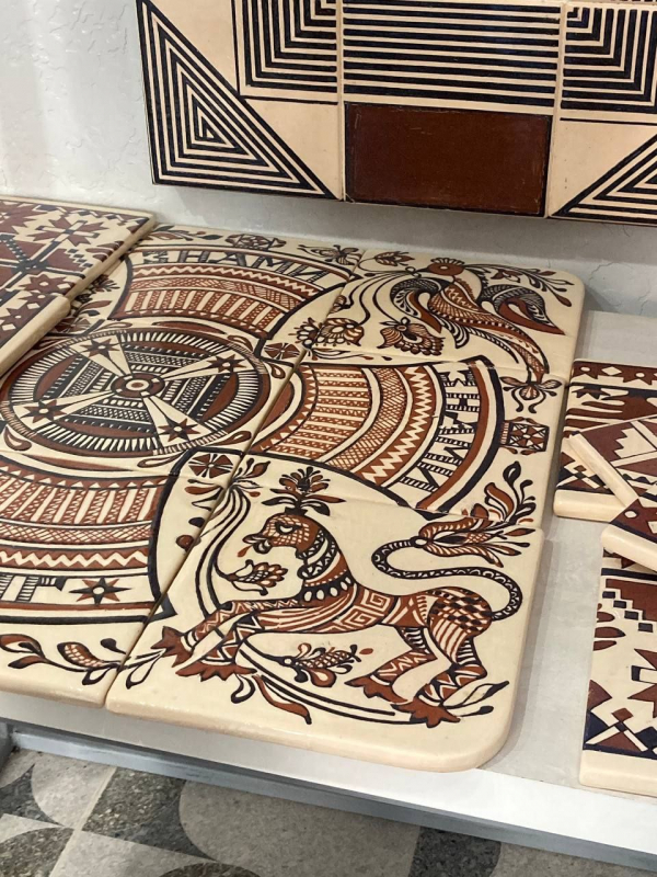 Фото із заходу