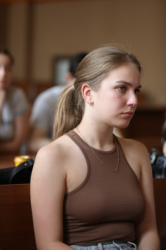 Фото із заходу