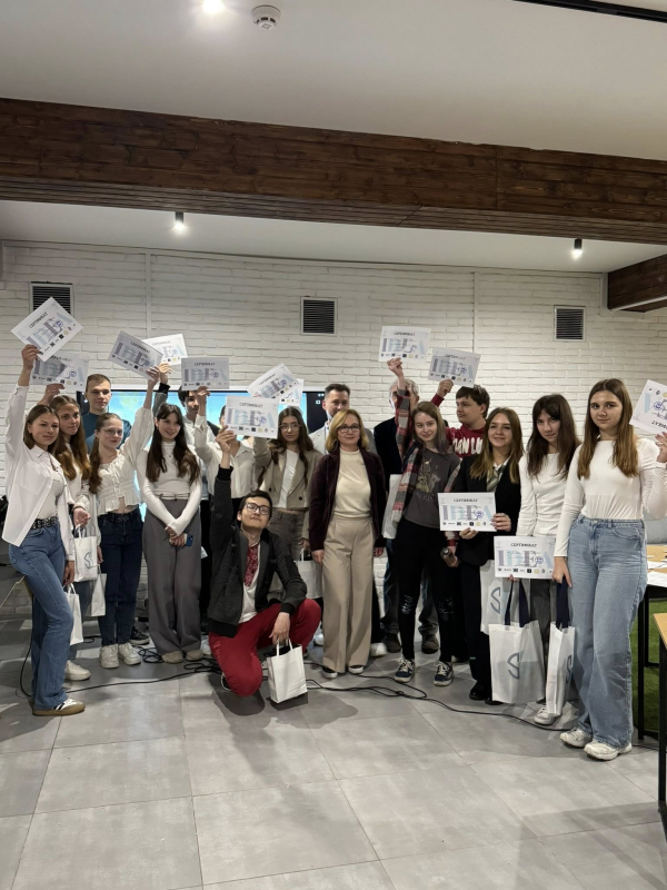 Фото із заходу проєкту