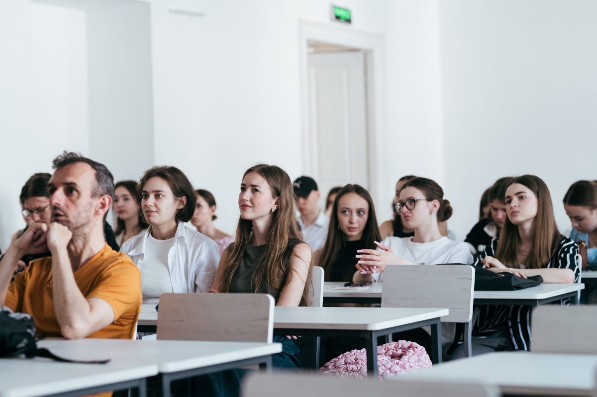 Фото з лекції