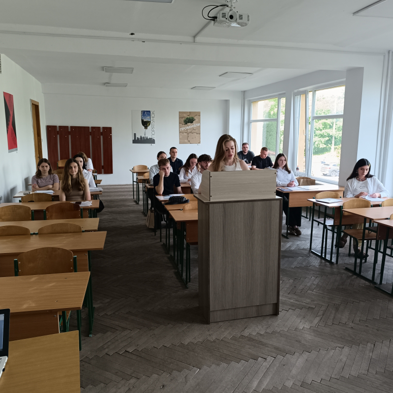 Фото із захисту робіт