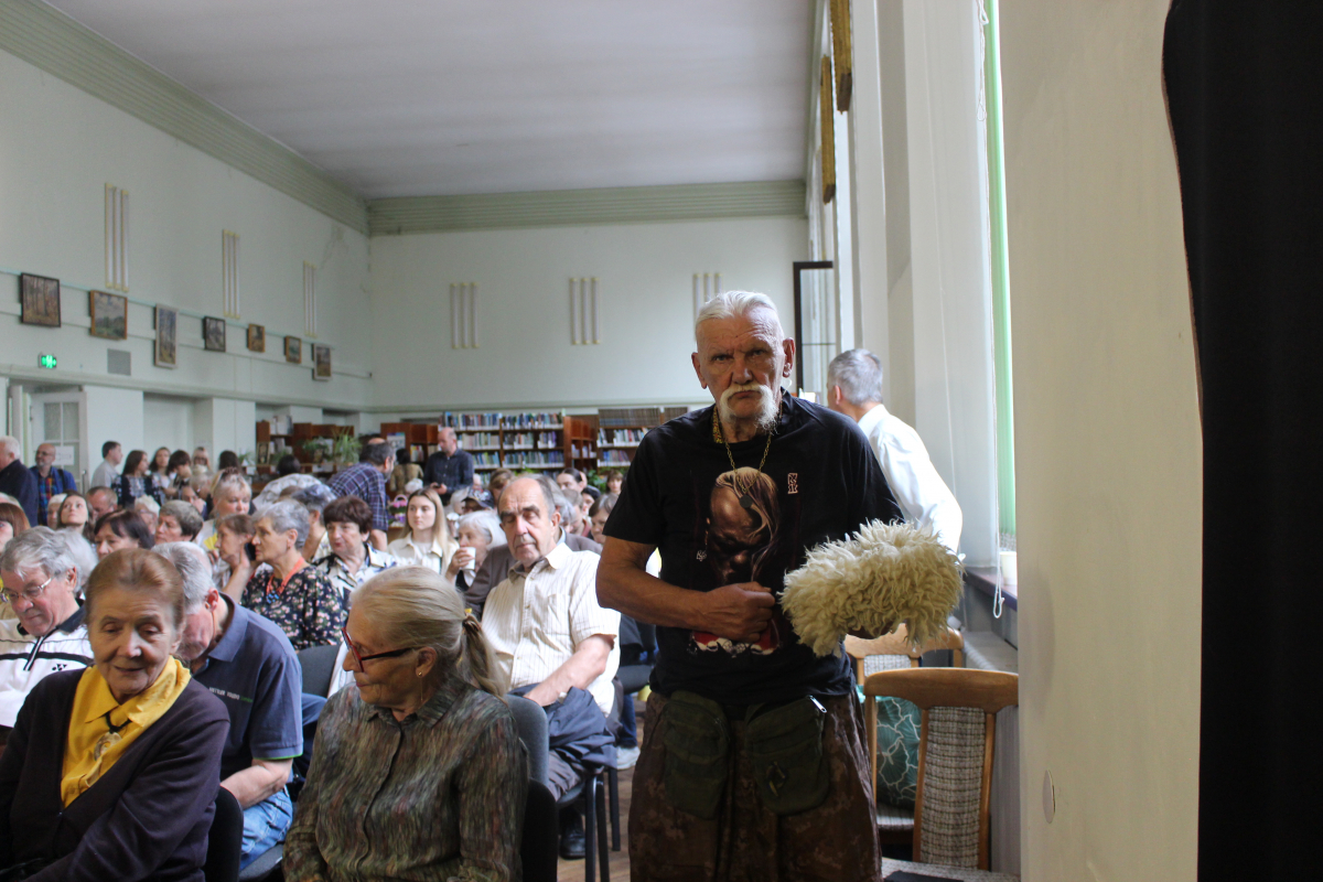 Фото із заходу в НТБ