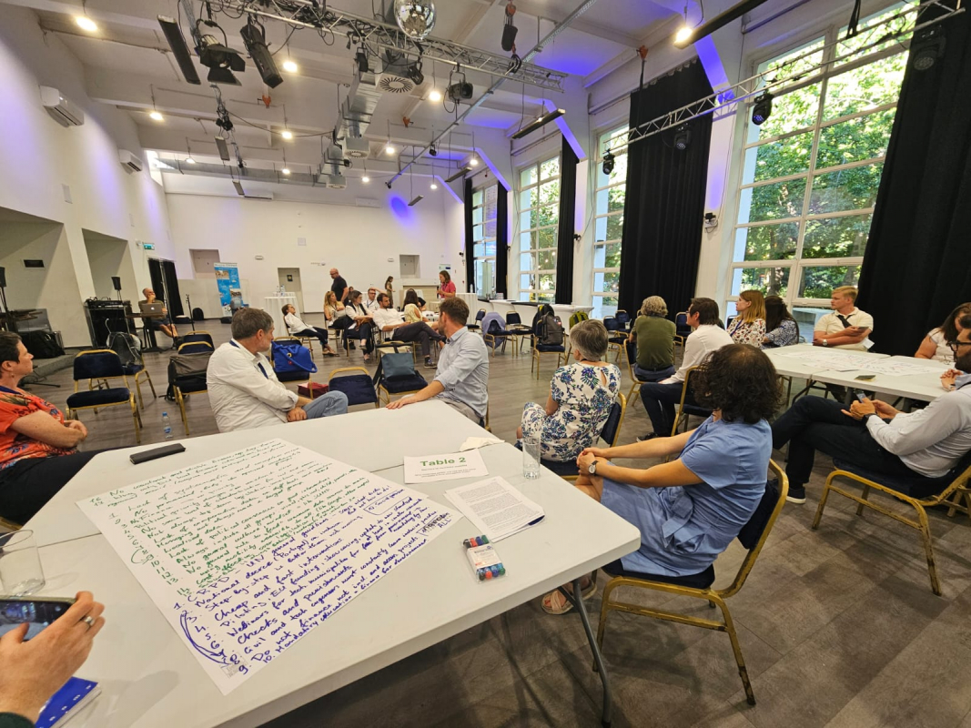 Фото із форуму в Угорщині