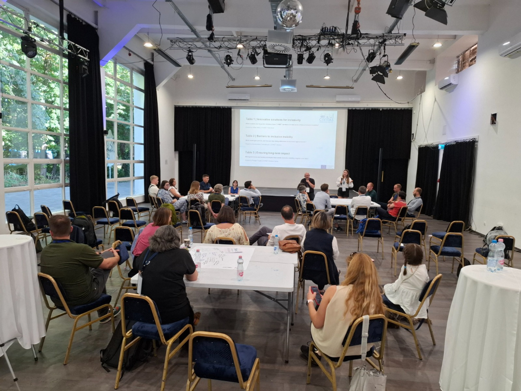 Фото із форуму в Угорщині