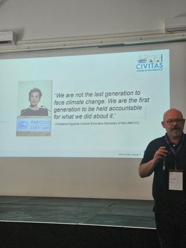 Фото із форуму в Угорщині