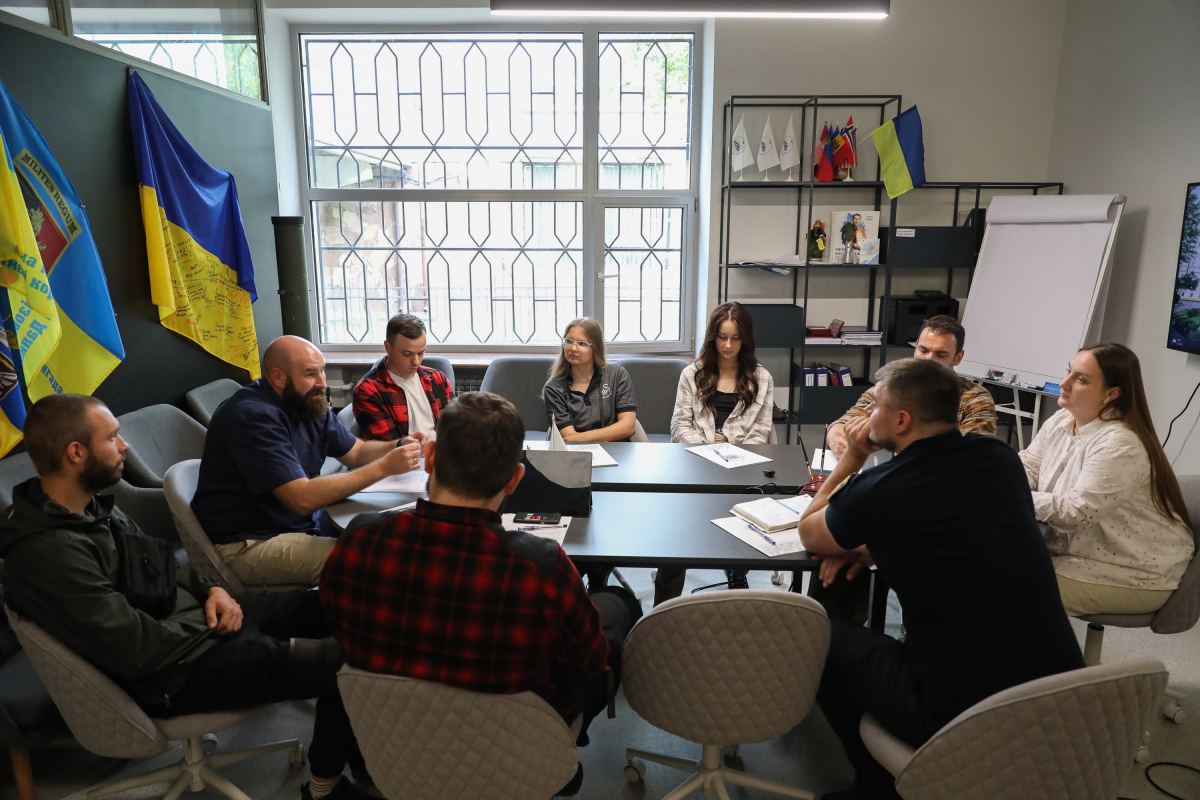 Фото із круглого столу