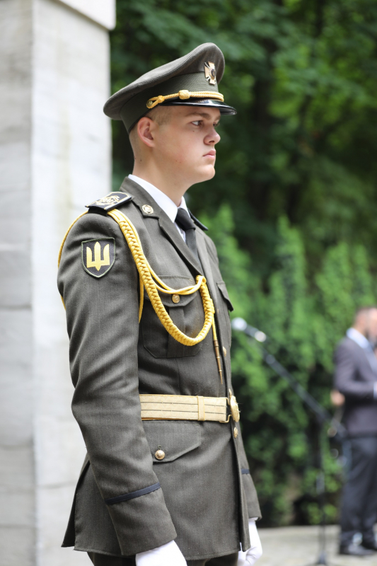 Фото із вшанування пам’яті розстріляних львівських професорів