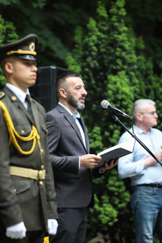 Фото із вшанування пам’яті розстріляних львівських професорів