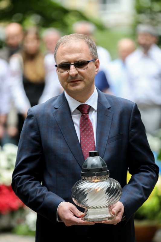 Фото із вшанування пам’яті розстріляних львівських професорів