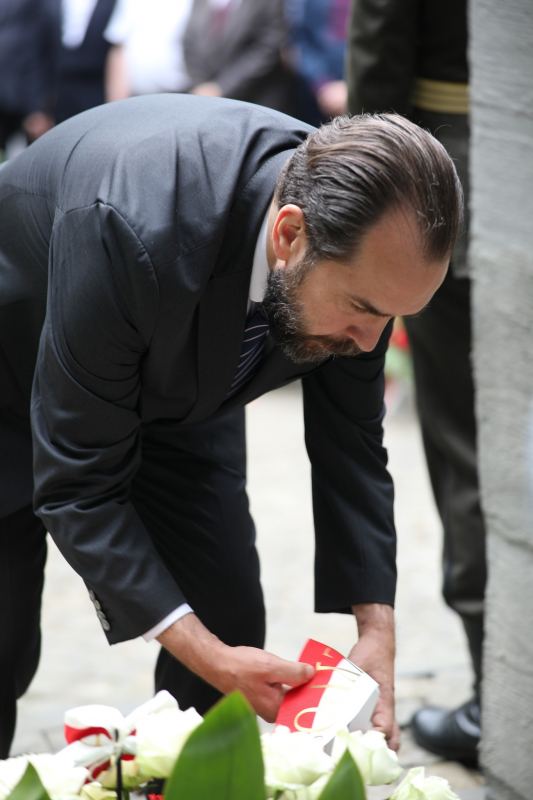 Фото із вшанування пам’яті розстріляних львівських професорів