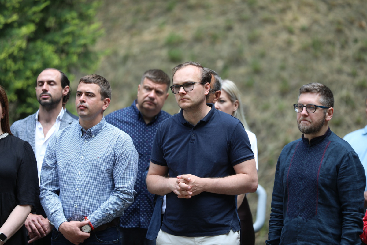 Фото із вшанування пам’яті розстріляних львівських професорів