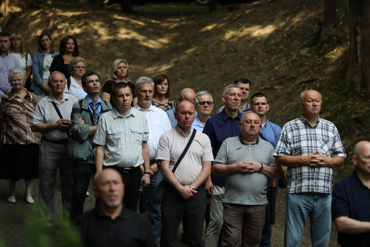 Фото із вшанування пам’яті розстріляних львівських професорів