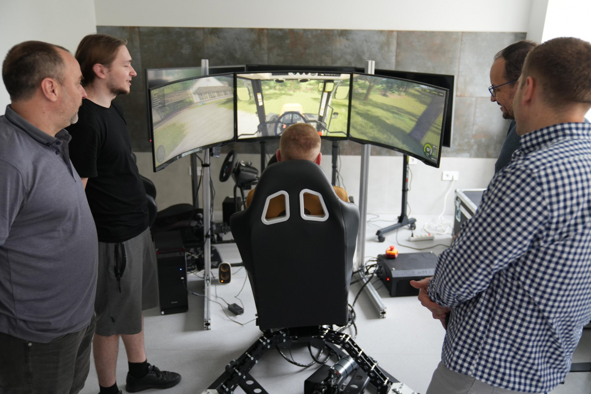 Фото з підписання меморандуму