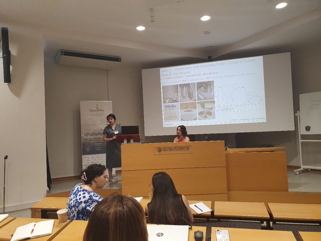 Фото із зустрічі у Греції