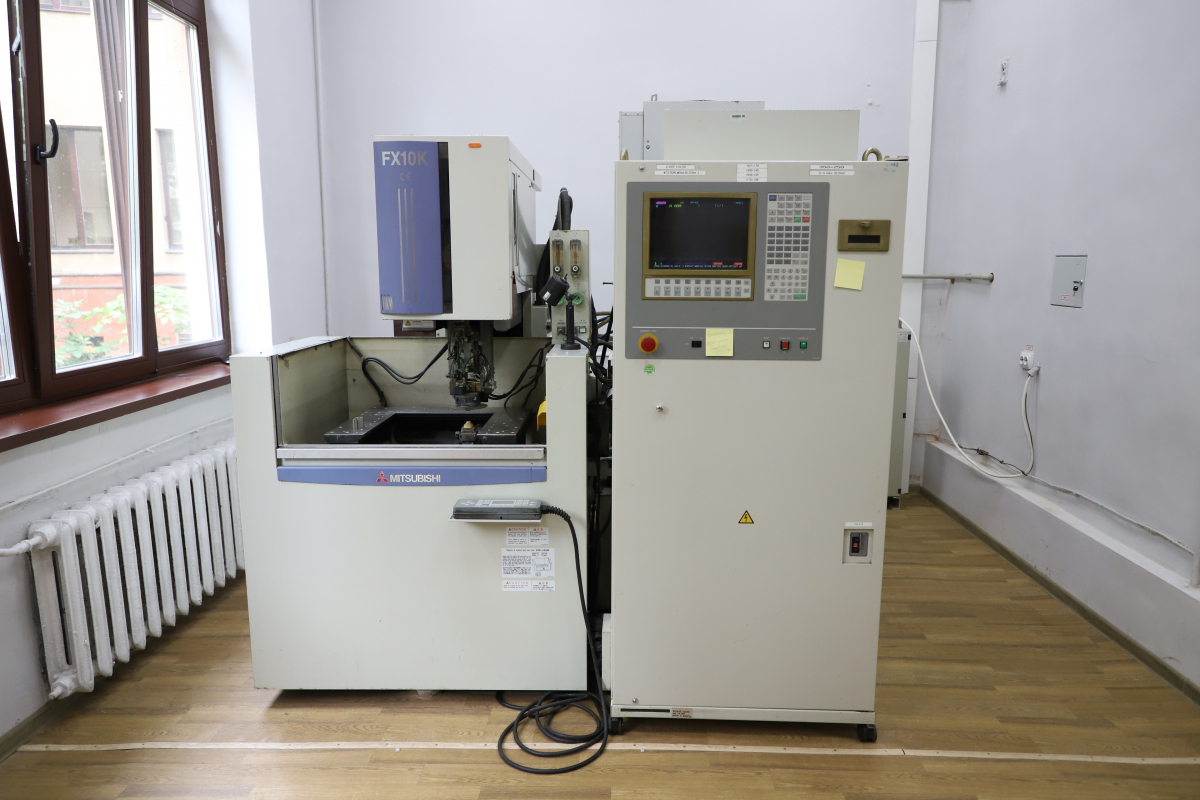 Фото з відкриття лабораторії